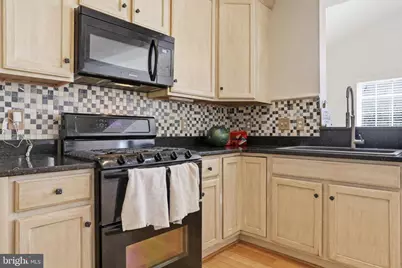 183 Pebble Beach, Charles Town, WV 25414 - Photo 6