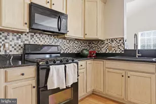 183 Pebble Beach, Charles Town, WV 25414 - Photo 6