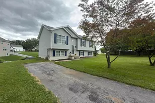 98 Rex Dr, Ranson, WV 25438 - Photo 1