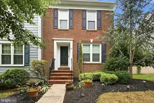 27 Ryan Ct, Shepherdstown, WV 25443 - Photo 1