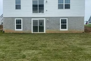 519 Buckeye Dr, Shenandoah Junction, WV 25442 - Photo 4