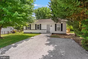 40 Beauregard Blvd, Charles Town, WV 25414 - Photo 1