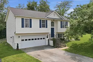 19 Hare Ct, Ranson, WV 25438 - Photo 1