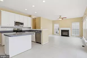 341 Bullskin St, Charles Town, WV 25414 - Photo 12