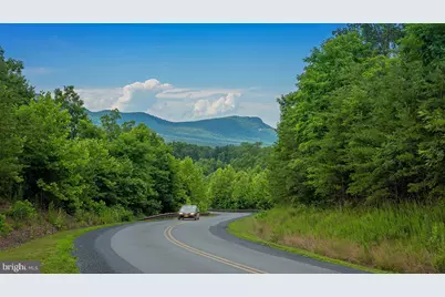 479 Presidents Pointe Avenue #[462], Ranson, WV 25438 - Photo 44