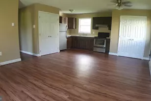 200 Peach Tree Dr, Ranson, WV 25438 - Photo 2