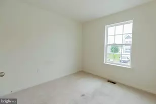 608 Thumper Dr, Ranson, WV 25438 - Photo 10