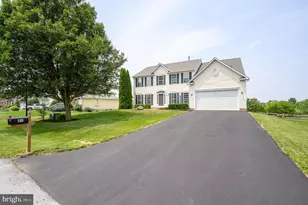 80 Pinehurst Ct, Charles Town, WV 25414 - Photo 4