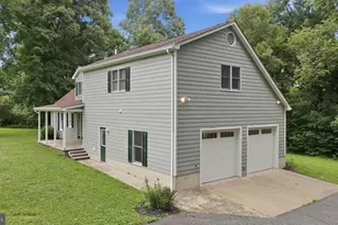 160 Train Whistle Dr, Harpers Ferry, WV 25425 - Photo 4