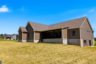 63 Mistletoe Ln, Harpers Ferry, WV 25425 - Photo 2