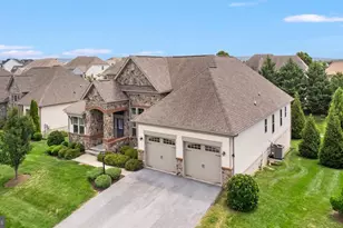 63 Potomac Crossing St, Charles Town, WV 25414 - Photo 4