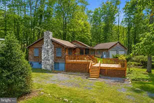 366 Huckleberry Ln, Harpers Ferry, WV 25425 - Photo 2