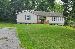 180 Foothill Ln, Harpers Ferry, WV 25425 - Photo 1