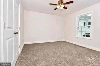 528 E North Street, Charles Town, WV 25414 - Photo 32