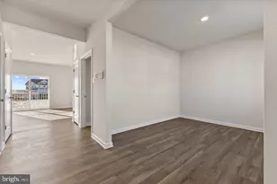 471 Buckeye Dr, Shenandoah Junction, WV 25442 - Photo 6