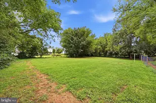 729 Rippon Village Dr, Charles Town, WV 25414 - Photo 24
