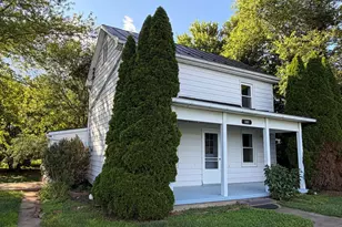 729 Rippon Village Dr, Charles Town, WV 25414 - Photo 8