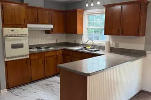 1160 Tuscawilla Dr, Charles Town, WV 25414 - Photo 6