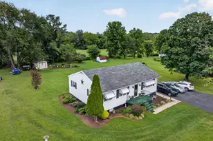 9005 Charles Town Rd, Charles Town, WV 25414 - Photo 4