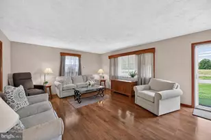 9005 Charles Town Rd, Charles Town, WV 25414 - Photo 12