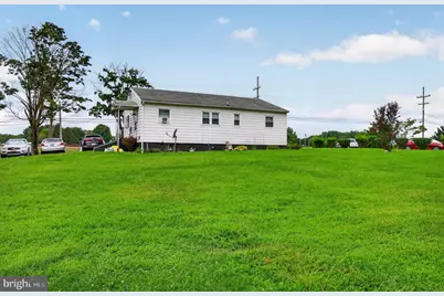 9005 Charles Town Road, Charles Town, WV 25414 - Photo 10