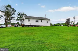 9005 Charles Town Rd, Charles Town, WV 25414 - Photo 10