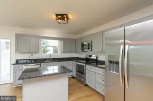 28 Roger Ct, Ranson, WV 25438 - Photo 8