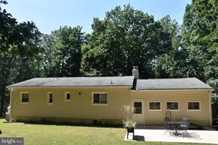 74 Rolling Ln, Harpers Ferry, WV 25425 - Photo 1