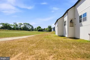 128 Hyde Park Ln, Charles Town, WV 25414 - Photo 44
