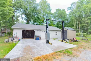 1227 Rolling Ln, Harpers Ferry, WV 25425 - Photo 2