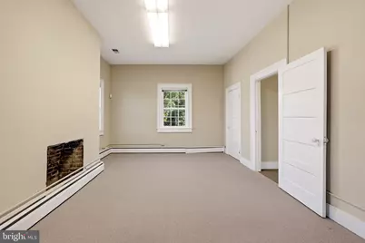 108 W Congress Street, Charles Town, WV 25414 - Photo 12