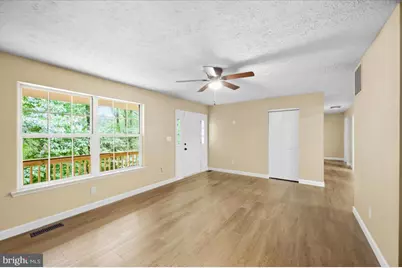 402 Wrens View Lane, Harpers Ferry, WV 25425 - Photo 12