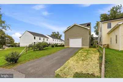 104 Center Street, Charles Town, WV 25414 - Photo 2