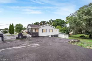 201 14th Ave, Ranson, WV 25438 - Photo 6