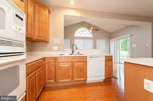 79 Maddex Farm Dr, Shepherdstown, WV 25443 - Photo 10