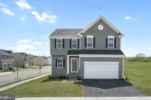88 Freeman St, Ranson, WV 25438 - Photo 1