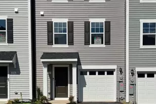 172 Bolingbroke Wy, Charles Town, WV 25414 - Photo 1
