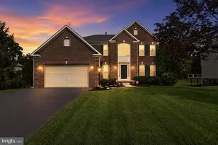 422 Sawgrass Dr, Charles Town, WV 25414 - Photo 2