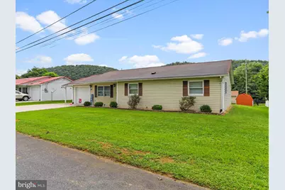 25 S Hummingbird Street, Keyser, WV 26726 - Photo 2