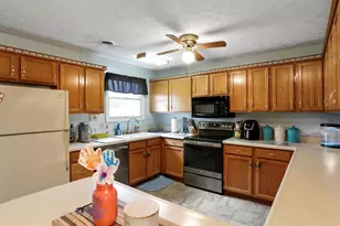 25 S Hummingbird St, Keyser, WV 26726 - Photo 10