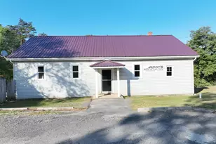 894 Old Furnace Rd, Ridgeley, WV 26753 - Photo 1