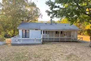 141 Peach Tree Ln, Keyser, WV 26726 - Photo 2