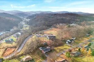 79 Leon Dr, Fort Ashby, WV 26719 - Photo 4