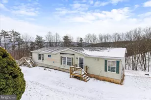 875 Pinepointe Dr, Keyser, WV 26726 - Photo 4
