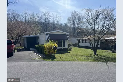 202 Mount Laurel Drive, Ridgeley, WV 26753 - Photo 2