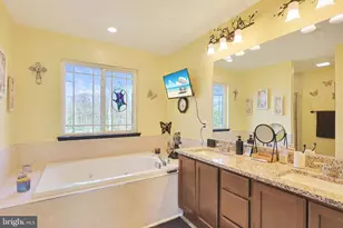 1561 N Lakewood Dr, Ridgeley, WV 26753 - Photo 32