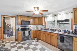 1025 Carolina Ave, Keyser, WV 26726 - Photo 6