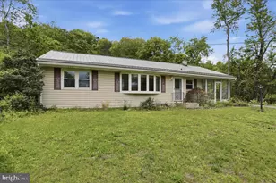 1076 Frankfort Hwy, Ridgeley, WV 26753 - Photo 2
