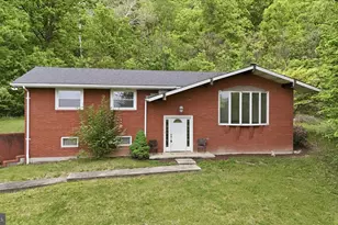 79 Moon Crest St, Ridgeley, WV 26753 - Photo 1