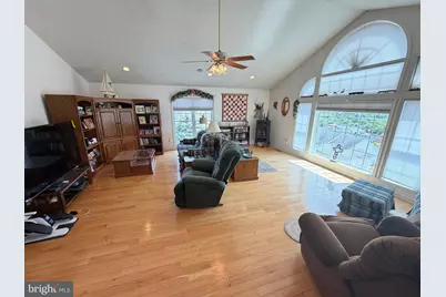 1565 Liberty Street, Keyser, WV 26726 - Photo 4
